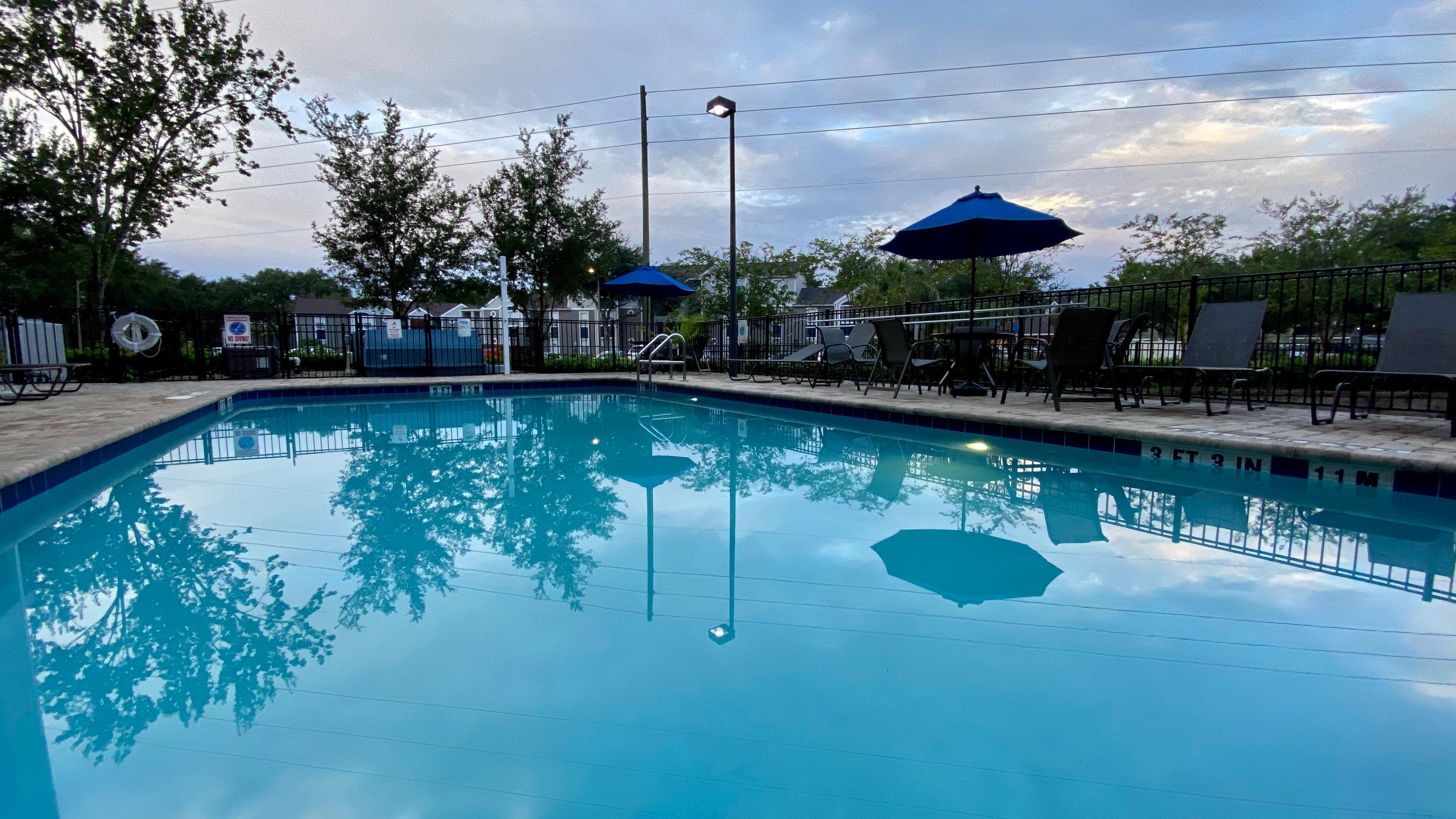 Holiday Inn Express Hotel & Suites Orlando East-Ucf Area By Ihg Alafaya Exterior foto