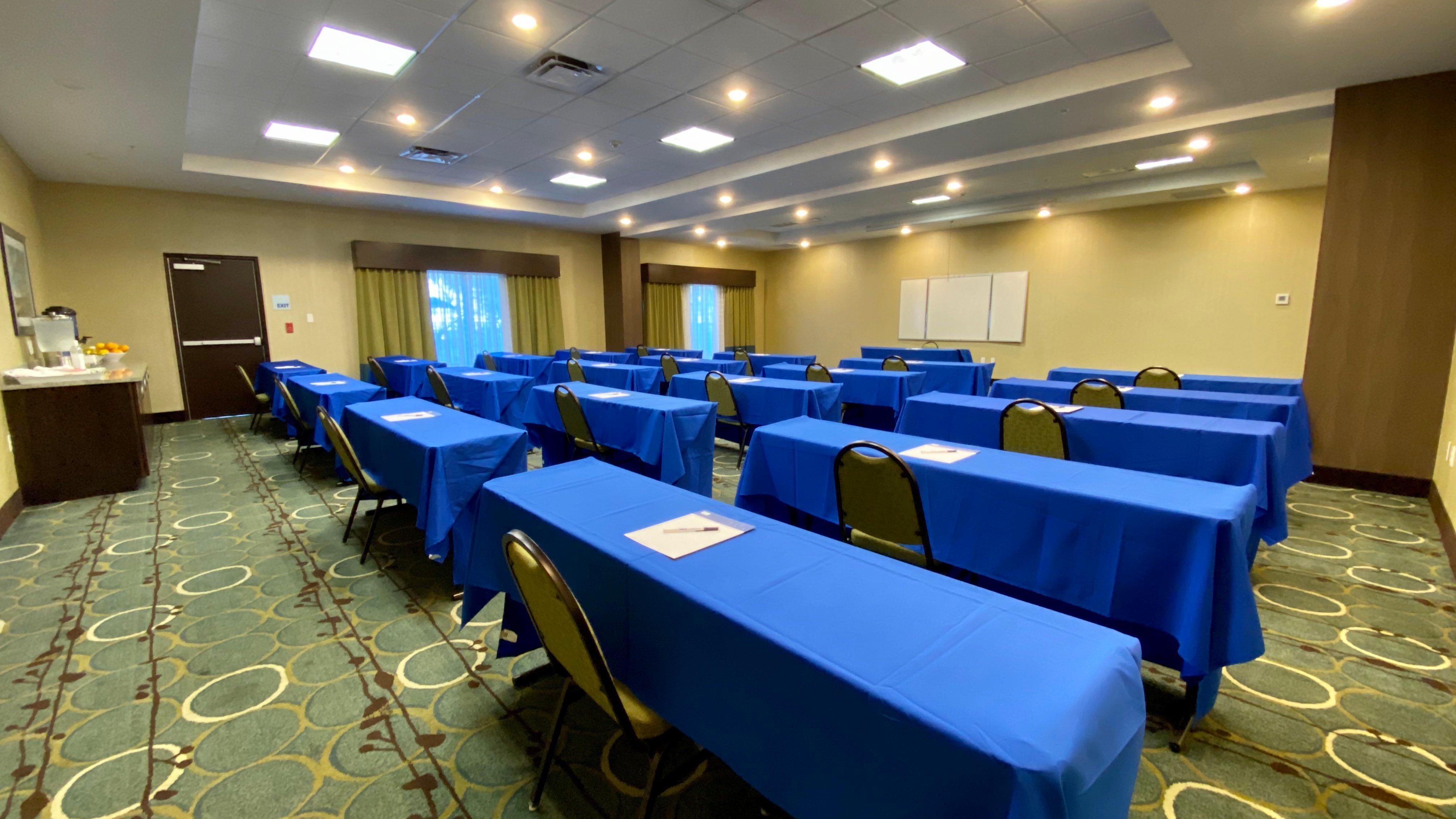Holiday Inn Express Hotel & Suites Orlando East-Ucf Area By Ihg Alafaya Exterior foto